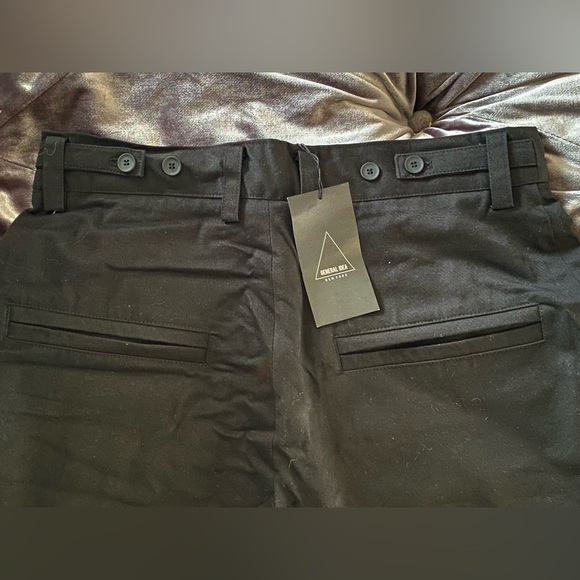 Black buttoned dress pants - Picture 2 of 2